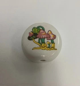 CERAMIC CIGARETTE AND CIGAR HOLDER SMOKING STONE MUSHROOMS DESIGN - Picture 1 of 3