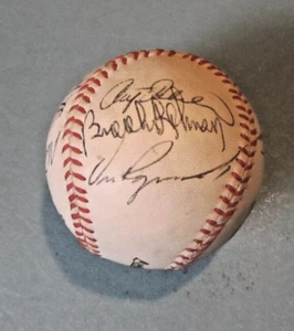 1966 Baltimore Orioles Team Signed Baseball Brooks Robinson Paul Blair Ed Watt - Picture 1 of 5