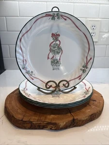 4 Corelle CALLAWAY HOLIDAY 9" Lunch Salad Sanck Plates Christmas - Picture 1 of 8