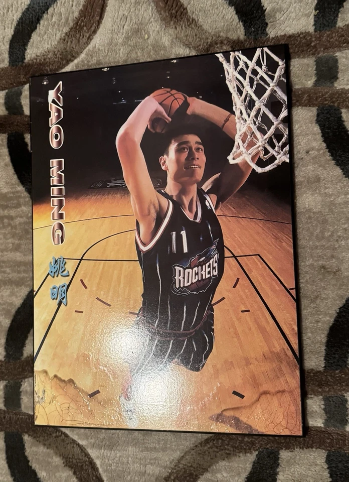 姚明休斯顿火箭队海报角落轻微磨损(见照片) — 第 1/1 张图片