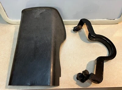 Lawn Boy Toro OEM Belt Cover #107-3909 Belt Guide #105-3030 lawn mower EUC - Image 1 of 4