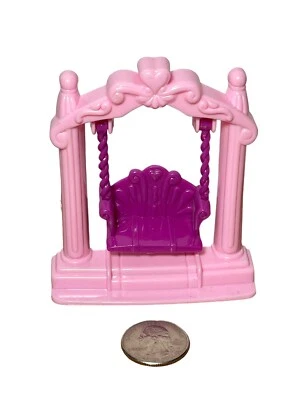 Muñeca miniatura PEQUEÑA en funcionamiento columpio para ÚNICA o jugar Foto 1 de 4