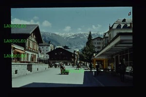 Dia Straßenszene Schweiz 60er Jahre Touristenort Hotels Läden - Picture 1 of 1
