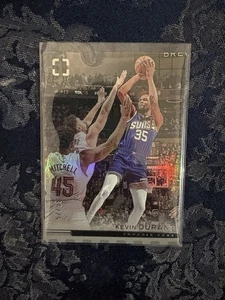 KEVIN DURANT 2024-25 Photogenic Silver Parallel Card 57/99 SP SUNS/ROCKETS - Picture 1 of 2