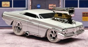 2004 Funline 1:64 Scale Muscle Machines • 1962 Pontiac Catalina [04-54] - Picture 1 of 11