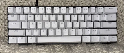 Razer Huntsman Mini White Special Edition Gaming Keyboard. 60 % Optical - Image 1 of 4