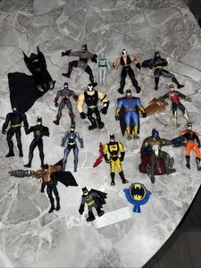 Lotto Superpoteri Batman Vintage Bundle e Accessori DC Comics - Foto 1 di 6