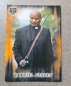 2018 Topps Walking Dead Hunters and the Hunted ORANGE #13 Gabriel Stokes - Picture 1 of 2