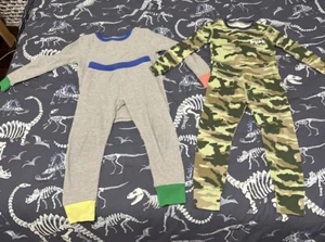 Lot Of 2 Jcrew Crewcuts Boy Pajamas 2pc: Glow In Dark Camo/Waffle Gray Size 4 - Picture 1 of 7