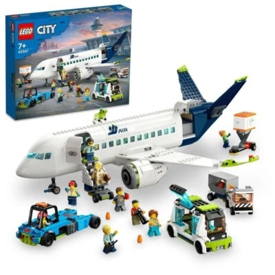 NEUF LEGO 60367 City Passenger Airplane 913pcs 9 minifigs 2023 from Japan - Photo 1/4
