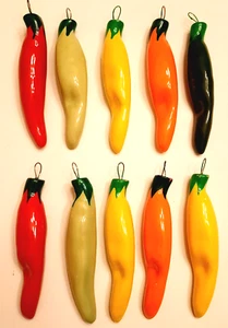 10 Vintage Art Glass Red Green Yellow Orange Hot Chili Peppers Kitchen Decor - Picture 1 of 10