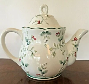 Pfaltzgraff Winterberry Sculpted Teapot & Lid 5551738 - Picture 1 of 12
