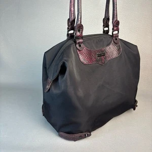Rebecca Minkoff Handtasche Schultertasche schwarz Nylon Beuteltasche mit rotem Schlangenleder & Spikes  - Bild 1 von 12