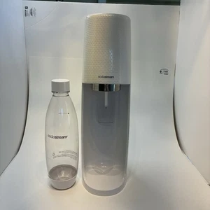 SodaStream White Sparkling Water Maker with Bottle - Picture 1 of 3