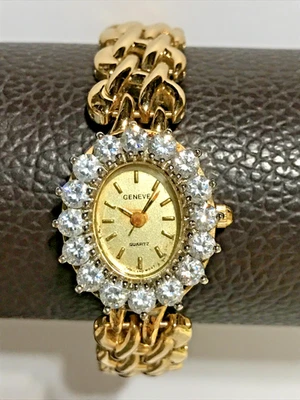 Vintage Geneve Quartzo Cúbico Zircônia Moldura Banhado a Ouro Relógio Vestido Feminino - Imagem 1 de 4