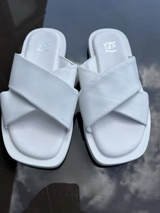 ๐Dune London Cross Strap Sliders-White Leather New Size4๐ - Picture 1 of 6