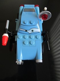 Lego 9480 Finn McMissile Cars 2, Complete with some parts substitutions