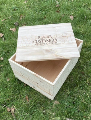 1 X 6 Bottle Wine Box With Lid - Image 1 of 4