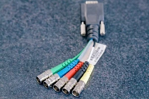 Extron 15 Pin HD Stecker auf BNC Buchse Mini High Resolution Kabel kurz - Bild 1 von 1