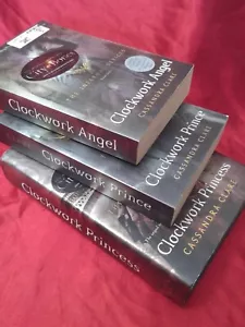 Cassandra Clare, Infernal Devices Clockwork Angel Books 1-3 - Picture 1 of 5