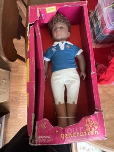 Our Generation Junge Puppe Tyler 18 Zoll, AA Afroamerikaner, neu in beschädigter Verpackung - Bild 1 von 3