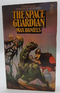 The Space Guardian by Max Daniels Sci-Fi Fantasy Novel Softcover 1978 Fiction SC - Imagen 1 de 6