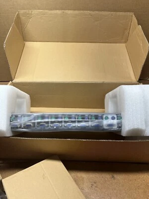 Freedom9 FreeView KVM-08P Switch 8-Ports Rack-Mountable PS/2 2 cables, rackmount - Image 1 of 4