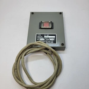 Furuno IC-307 System ostrzegania o bezpieczeństwie statku - Zdjęcie 1 z 9
