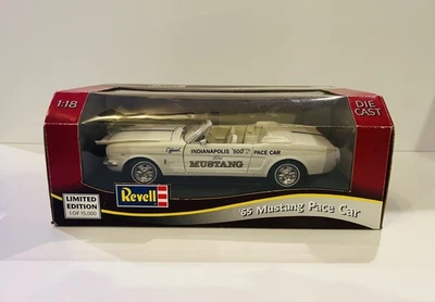 1965 Mustang Convertible Indy 500 Pace Car 1/18 Scale by Revell "HTF” Rare - Image 1 of 4