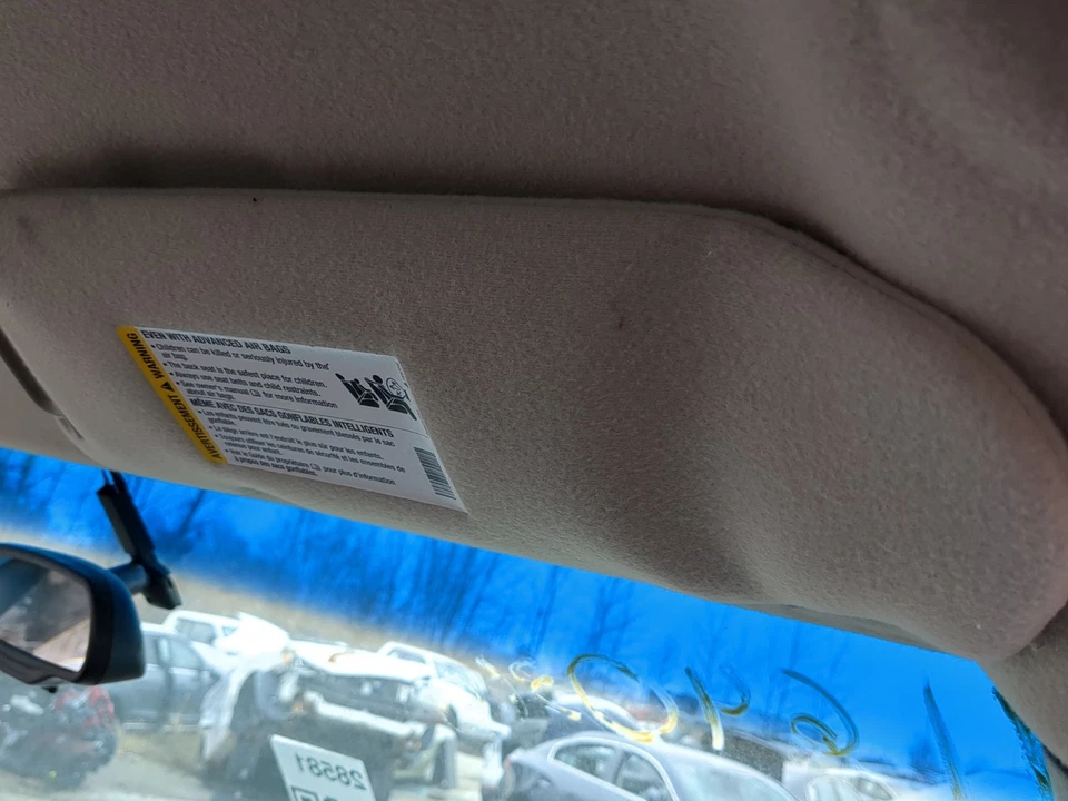 Espejo parasol derecho para pasajero camioneta GMC Sierra 1500 UC1TC Foto 1 de 4