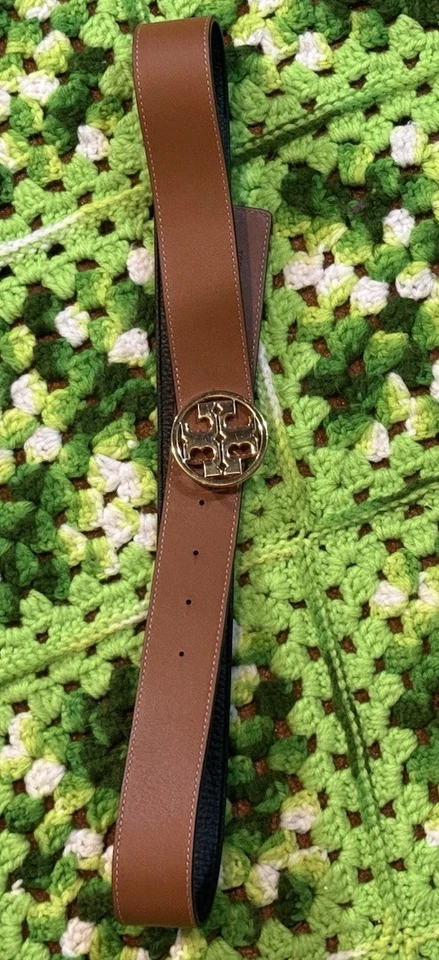 Tory Burch REVERSIBLE BELT Medium Leather Round Logo Buckle Gold Tone Designer - Image 1 of 4