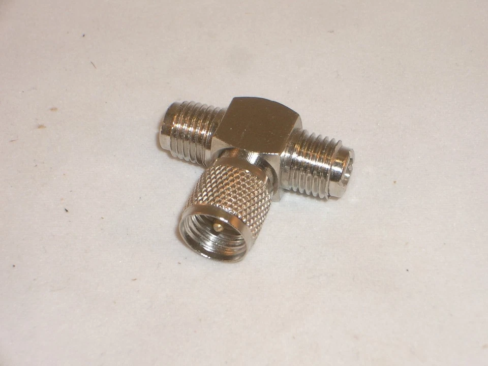 ADAPTADOR CONECTOR TEE WORKMAN 40-7617 MINI UHF MACHO A DOBLE MINI UHF HEMBRA Foto 1 de 1