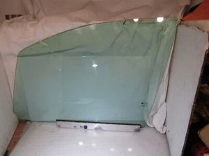 Vauxhall Opel Zafira B 05-09 puerta delantera izquierda ventana cristal caída cristal - Imagen 1 de 5