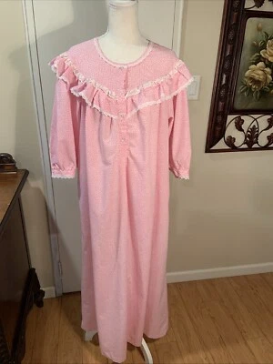 Camisón floral de encaje rosa y blanco Gilligan O’Malley talla mediana Foto 1 de 4