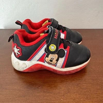 Tenis Mickey Mouse negros y rojos de Disney para niños pequeños - talla 8 Foto 1 de 4