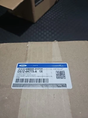 Intercooler Ford OEM (DS7Z-6K775-A) 2014-2020 Fusion e Escape 1,5 L 2017-2019 Foto 1 de 4