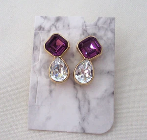 VINTAGE S.A.L. PENDIENTES PERFORADOS COLGANTES SWAROVSKI TONO DORADO PÚRPURA Y TRANSPARENTE #VA - Imagen 1 de 3