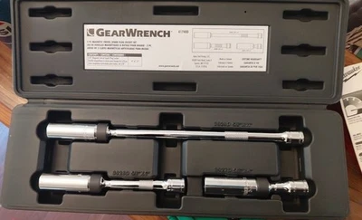 GearWrench 3 Pc. 3/8" Drive 6 Pt. Magnetic Swivel Spark Plug Set, New - Image 1 of 3