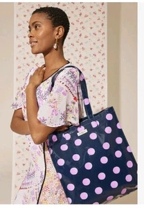 Nueva bolsa grande Cath Kidston azul marino con punto rosa PVP £25 - Imagen 1 de 9