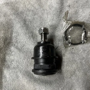 KOREA 2 Pcs Front Lower Ball Joint For HYUNDAI VELOSTER, ACCENT, ELANTRA KIA RIO - Picture 1 of 5