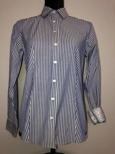Talbots blau gestreifte knitterarme Bluse mit Knopfleiste Größe 2 Karriere Manschettenmuster - Bild 1 von 11