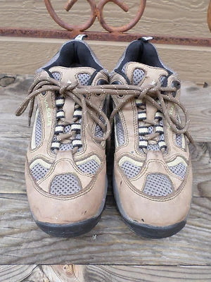  Vasque Tan/Beige Leather/Mesh Gore-Tex Hiking Shoes Women's Size 6.5 M - Image 1 of 4