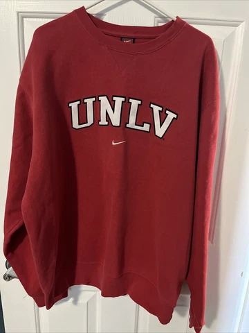 NIKE VINTAGE UNLV Las Vegas Rebels Sweatshirt Mens MED 52” Chest LV Cover