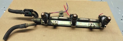 Trilho de combustível com 3 injetores 2006-2016 Honda Odyssey 3.5L RDJA0R4-002581 - Imagem 1 de 4