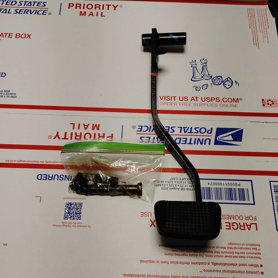 Conjunto de pedal de freno Isuzu Pickup Rodeo Amigo Pup 1988-95 2,6 3,1 L 4ZE1 OEM Foto 1 de 4