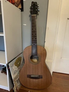 acoustic guitar - Picture 1 of 2