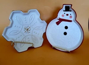 Rae Dunn Snowflake w Gold Trim 8" & Hallmark Snowman  8"x6.5" Decorative Trays - Picture 1 of 3