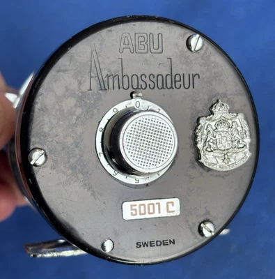 Carrete de pesca Abu Garcia Ambassadeur 5001C 1973 vintage negro Suecia mano izquierda Foto 1 de 4