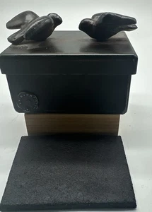 Jan Barboglio Schmuckschatulle aus gehämmertem Gusseisen zwei Vögel inklusive Einsatz - Bild 1 von 13