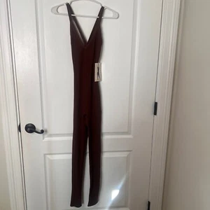 Naked Wardrobe Womens V-Neck Jumpsuit Sleeveless Ribbed Brown Size Small NWT - Picture 1 of 8